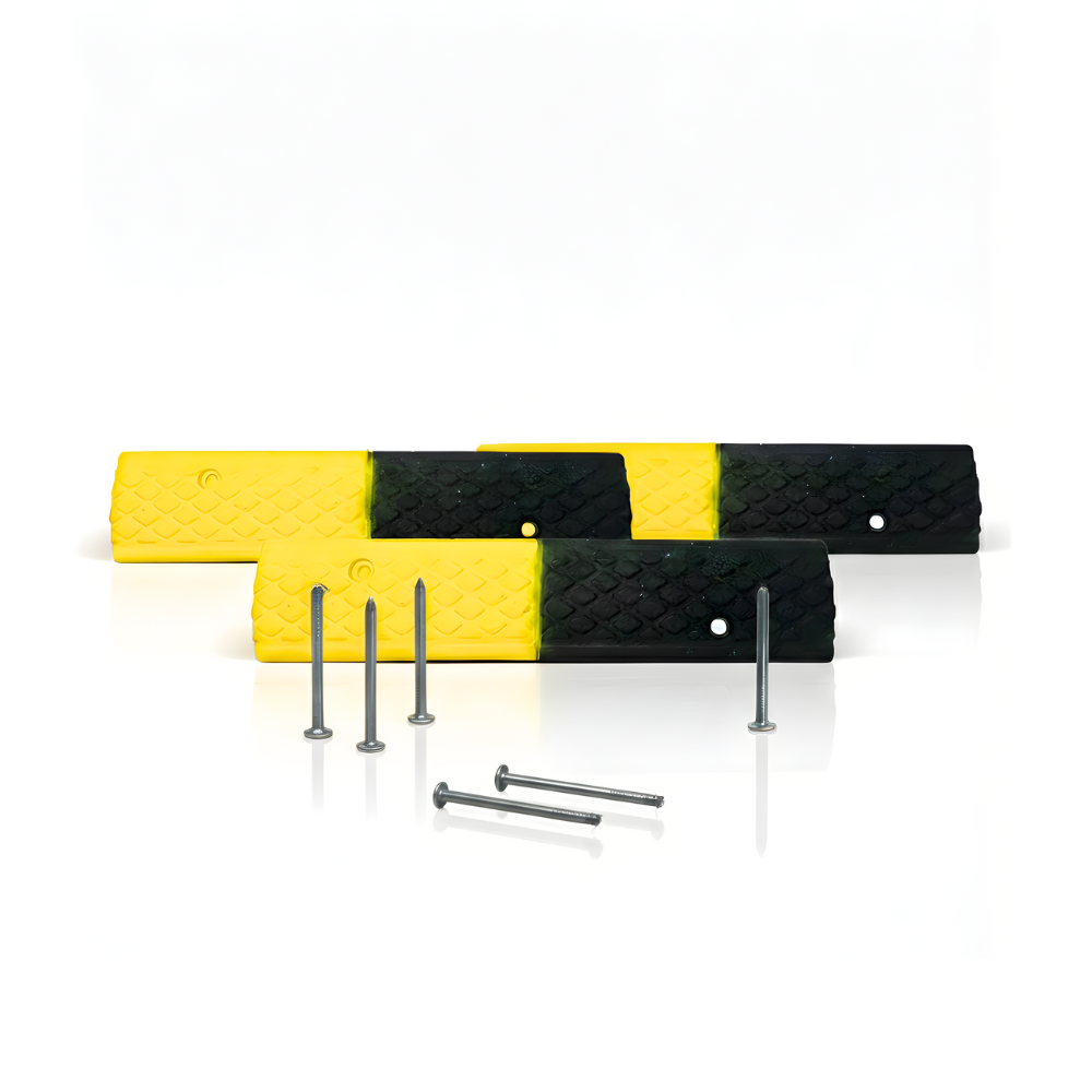 Polisi Tidur SSBO 10×50×2 cm – Warna Hitam Kuning Reflektif + 2 Baut Pemasangan, Anti Slip, Kuat & Tahan Cuaca