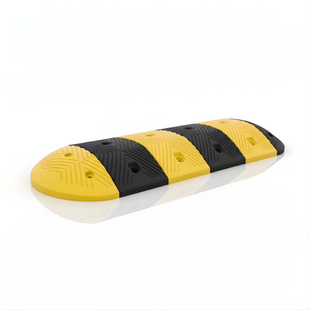 SSBO Polisi Tidur Karet 4 cm – Ukuran 100 × 35 cm, Dilengkapi 2 Ujung Warna Hitam Kuning Reflektif Anti Slip