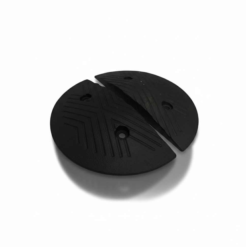 2 Ujung Polisi Tidur SSBO 4×18×35 – Warna Hitam, Anti Slip & Mudah Dipasang