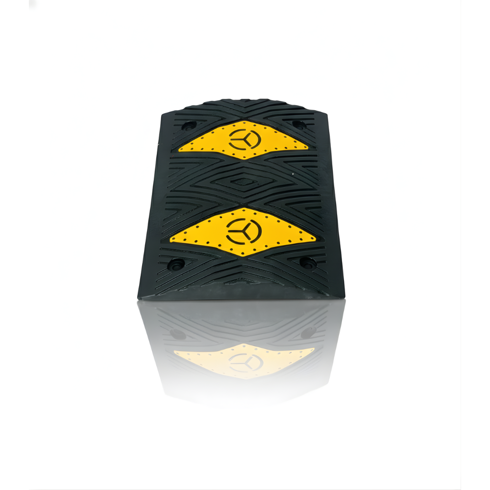 Polisi Tidur SSBO Karet 4 cm – Ukuran 50×35 cm, Reflektif, Anti Slip & Tahan Lama