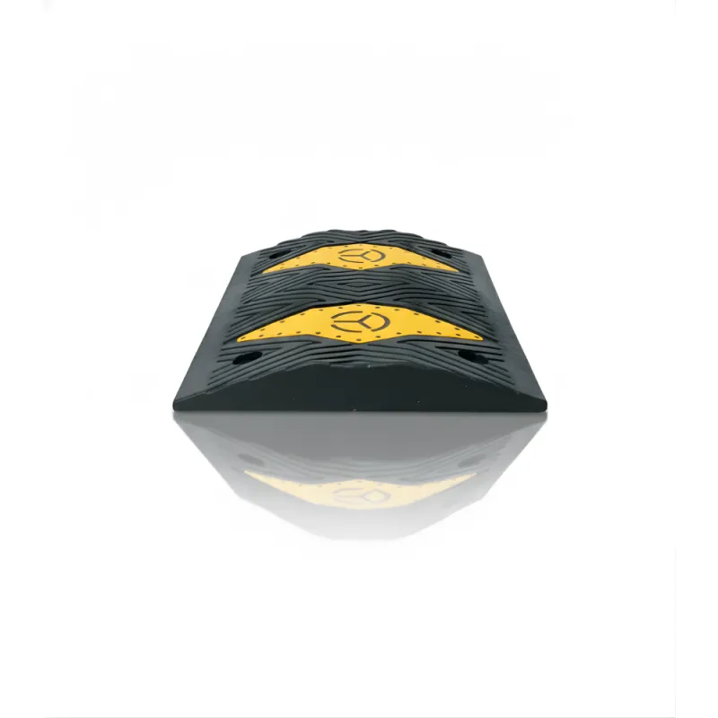 Polisi Tidur SSBO Karet 4 cm – Ukuran 50×35 cm, Reflektif, Anti Slip & Tahan Lama