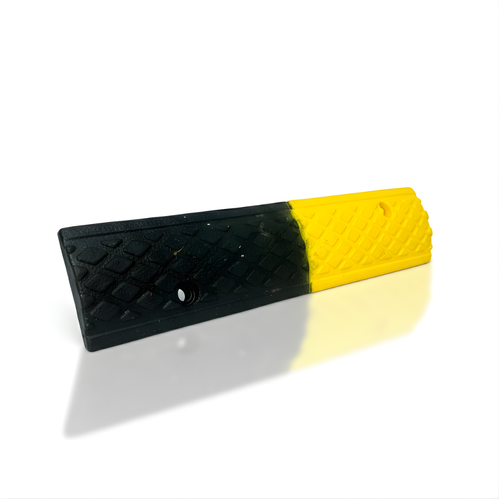 Polisi Tidur SSBO 10×50×2 cm – Rubber Speed Bump Hitam Kuning, Anti Selip & Mudah Dipasang